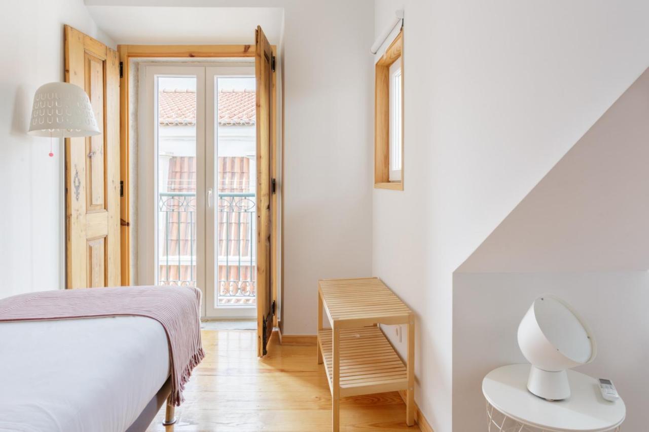 Amazing Rooftop Terrace With River And Historic City View 4 Bedrooms 4 Bathrooms Ac 19Th Century Building Chiado Lisbon Luaran gambar