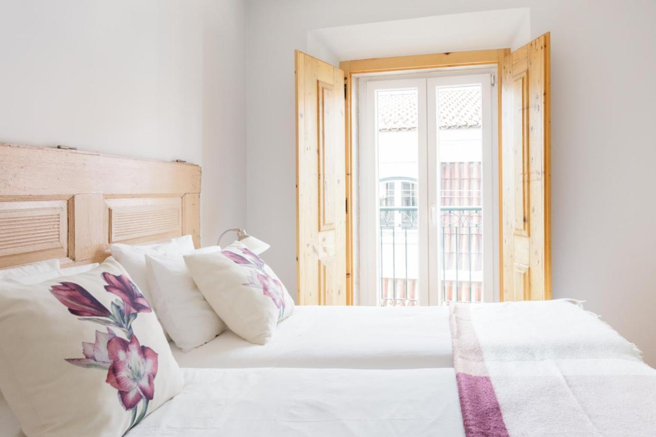 Amazing Rooftop Terrace With River And Historic City View 4 Bedrooms 4 Bathrooms Ac 19Th Century Building Chiado Lisbon Luaran gambar