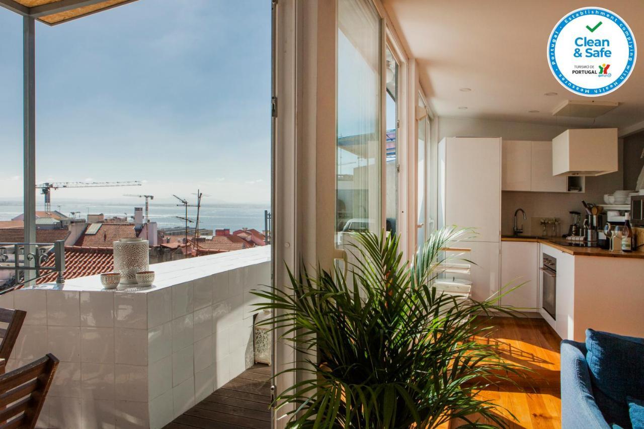 Amazing Rooftop Terrace With River And Historic City View 4 Bedrooms 4 Bathrooms Ac 19Th Century Building Chiado Lisbon Luaran gambar