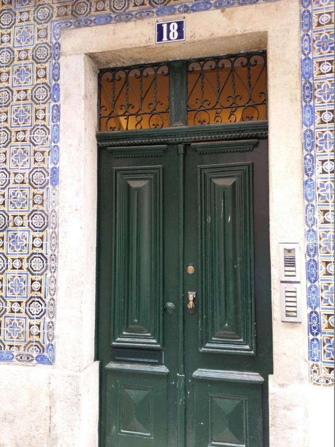 Amazing Rooftop Terrace With River And Historic City View 4 Bedrooms 4 Bathrooms Ac 19Th Century Building Chiado Lisbon Luaran gambar